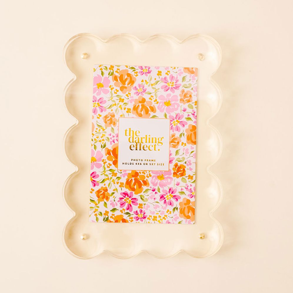 Clear Rectangle Scallop Frame